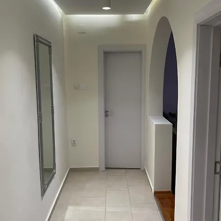 Filip Luxury Lejlighed